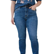 Load image into Gallery viewer, Fashionable jeans with slim fit, legs and high waist
