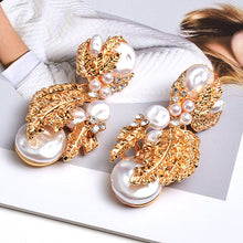 Load image into Gallery viewer, Fashion exaggerated pearl jewelry earrings
