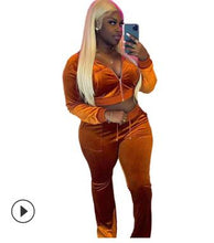 Load image into Gallery viewer, Women&#39;s Winter Casual Velvet Two Piece Tracksuits
